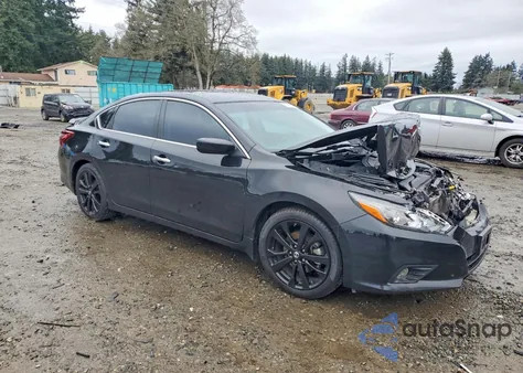 2017 Nissan Altima 2.5 z USA, uszkodzony, nr VIN 1N4AL3AP3HC200301